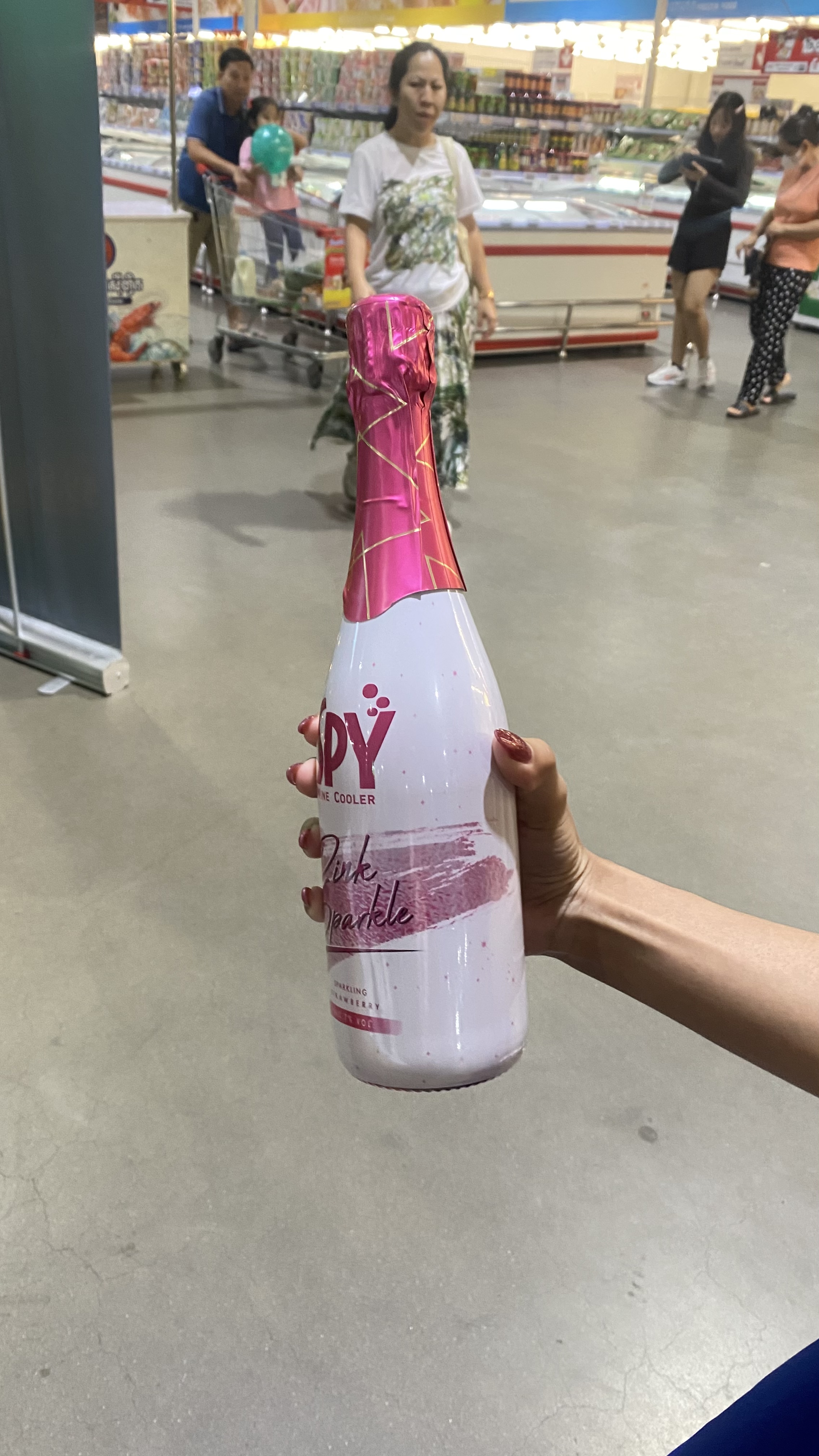 Sparkling Fruit Wine Testing Success at Makro Market Day 3 Highlights - Image 10